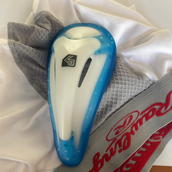 Rawlings baseball sliding shorts with cup - Picture 3 of 4